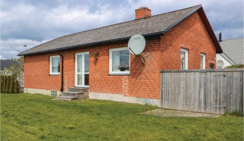 Three-Bedroom Holiday Home 