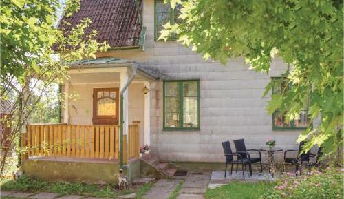 One-Bedroom Holiday Home