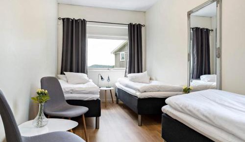 Triple Room with Shared Bathroom