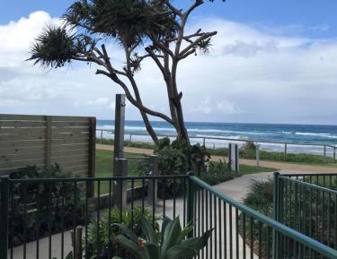 Two-Bedroom Apartment - Beachfront - Non Smoking