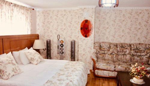 Double or Twin Room with Private Bathroom