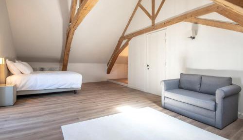 Deluxe Double Room with Shower