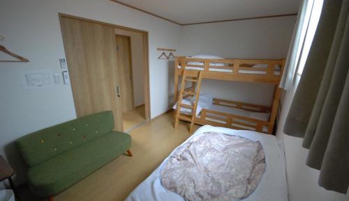 Economy Triple Room