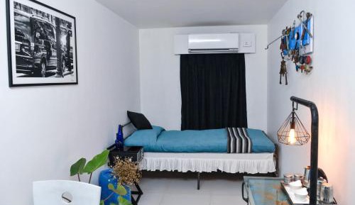 Single Room with Private External Bathroom