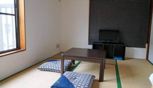 Economy Triple Room