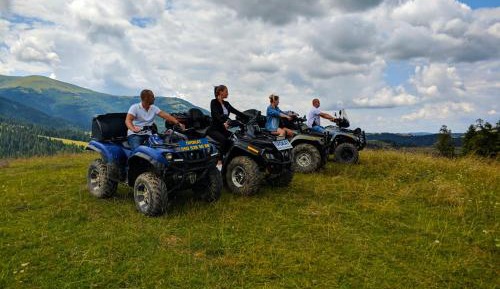 Twin Room with Mountain View