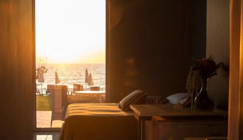 Studio Apartment with Sea View