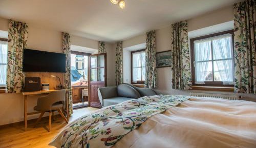 Deluxe Double Room with Balcony