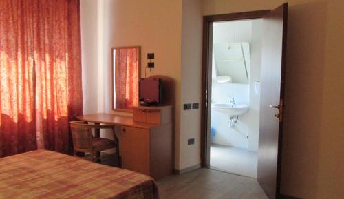Large Single Room