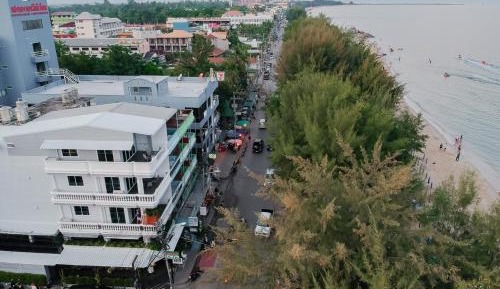 Deluxe Suite with Sea View - 4th Floor