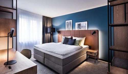 Double Room with View