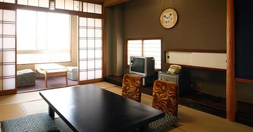 Superior Family Room