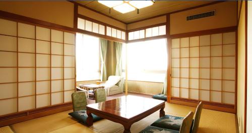 Japanese-Style Quadruple Room