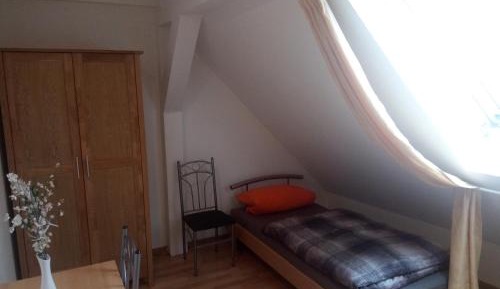 Single Room with Shared Bathroom