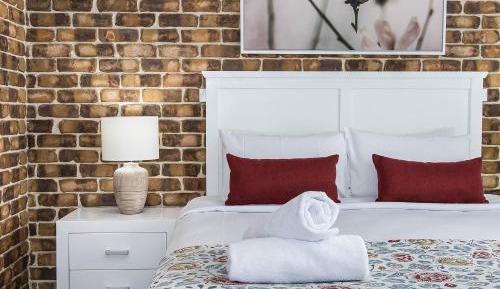 King Room with Spa Bath