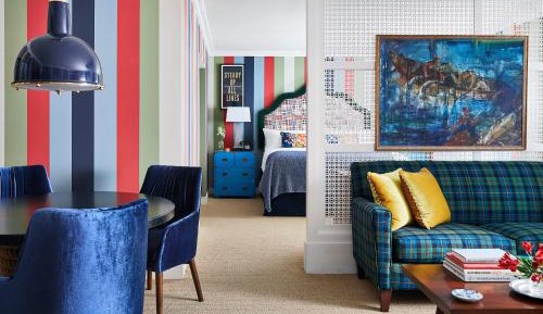 Graduate Junior King Suite with Atrium