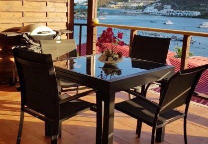 Bungalow with Sea View