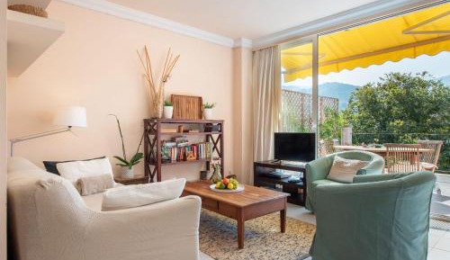 Superior One-Bedroom Apartment with Balcony