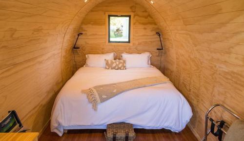 Apartment Pod with Mountain View