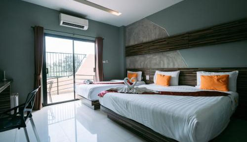 Deluxe Triple Room