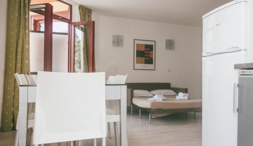 Studio (2 Adults)