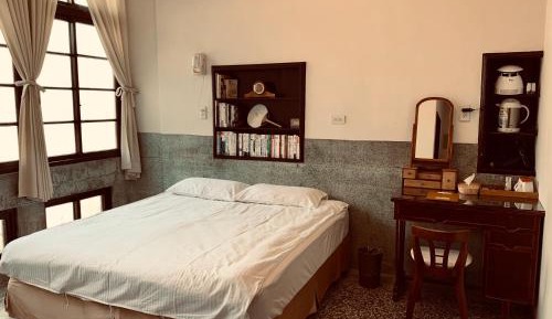 Deluxe Double Room with Shower