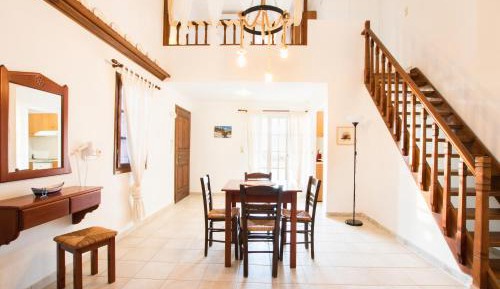 One-Bedroom Apartment with Sea View (4 Adults)
