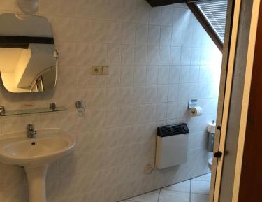 Twin Room with Bathroom