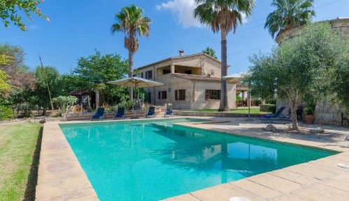 Five-Bedroom Villa