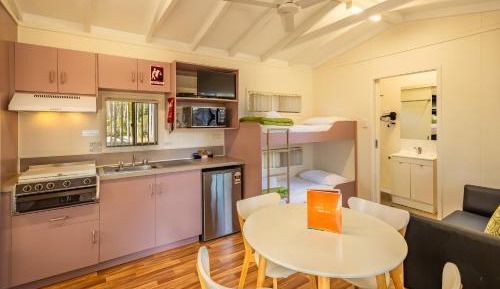 Studio Cabin - Pet Friendly