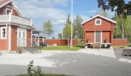 One-Bedroom Holiday Home