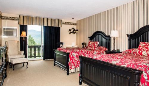 Deluxe Queen Room