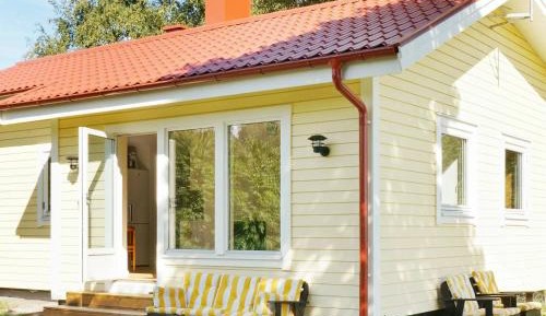 Two-Bedroom Holiday Home