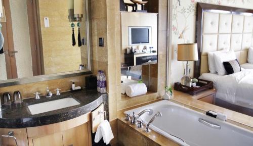 Executive Deluxe Twin Room