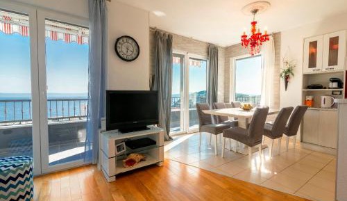 Apartment with Sea View