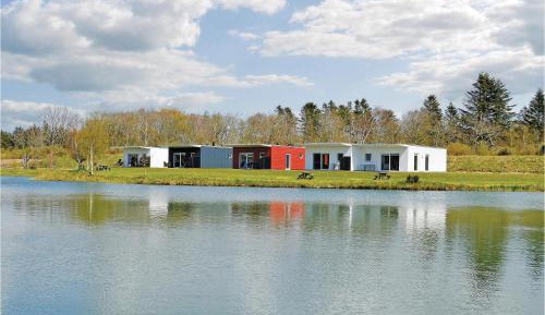 Three-Bedroom Holiday Home 