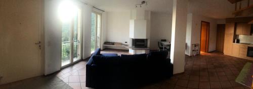 Apartment with Mountain View