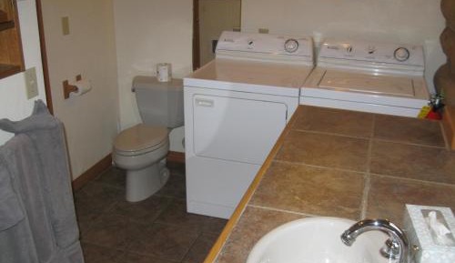 Deluxe Two-Bedroom Cottage - Ponderosa