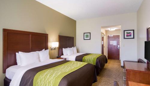 Queen Room with Two Queen Beds - Non-Smoking