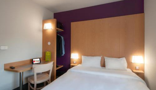 Double Room - Non-Smoking 