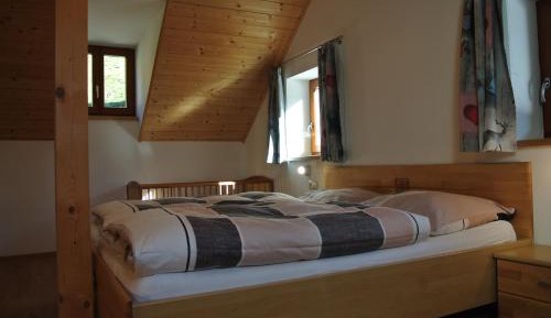 Apartment with Mountain View