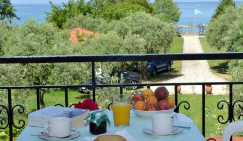 Luxury Suite with Sea and Garden View 