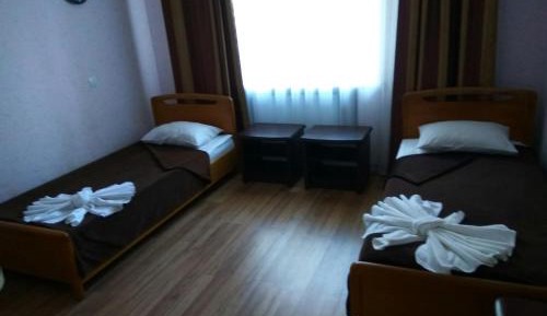 Twin Room with Shower