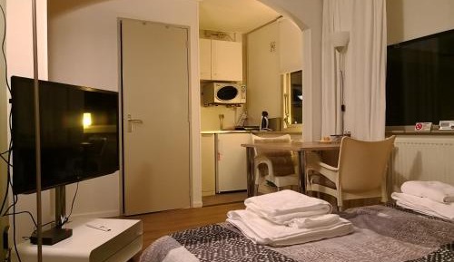 Double or Twin Room with Private Bathroom