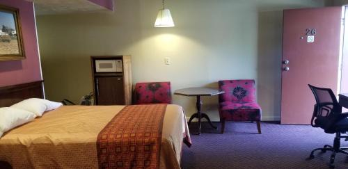 Superior Queen Room with Two Queen Beds