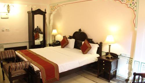 Deluxe Double Room : 20% Off on Food at Zaika & Over the Moon, 30% Off on SPA Happy Hours at #BC on Alcoholic Beverages