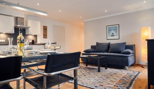 One-Bedroom Apartment with Terrace
