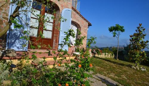 Apartment with Loggia and Garden