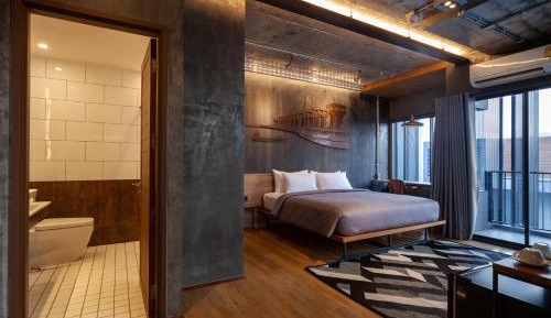 Superior King Room