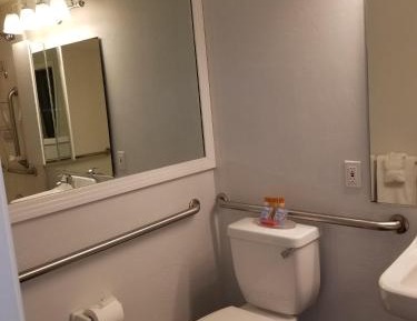 Queen Room - Disability Access